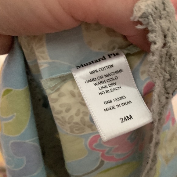 Mustard Pie top and shorts - Picture 7 of 8